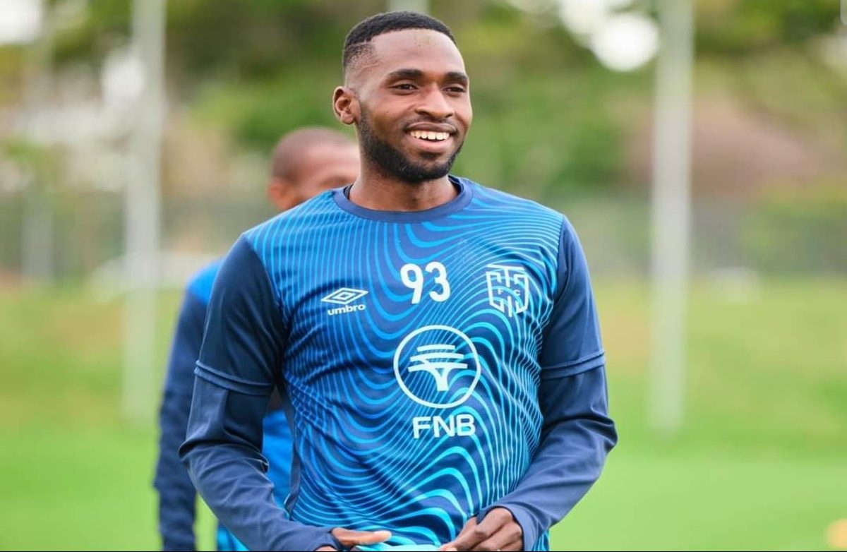 Midfield maestro Fortune Makaringe has revealed a unique role that is being played by ex-Kaizer Chiefs star Lebogang Manyama at Cape Town City