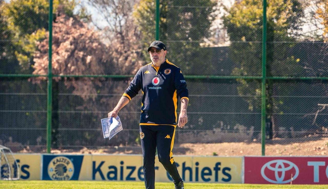 Nasreddine Nabi at Kaizer Chiefs training