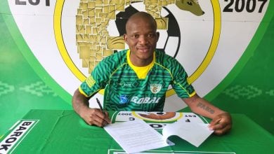 Former Royal AM midfielder Lantshene Phalane has joined Motsepe Foundation Championship side Baroka FC on a one-year deal.