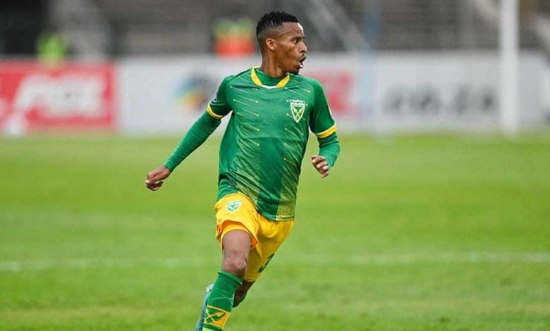 Andile Fikizolo in action at Golden Arrows