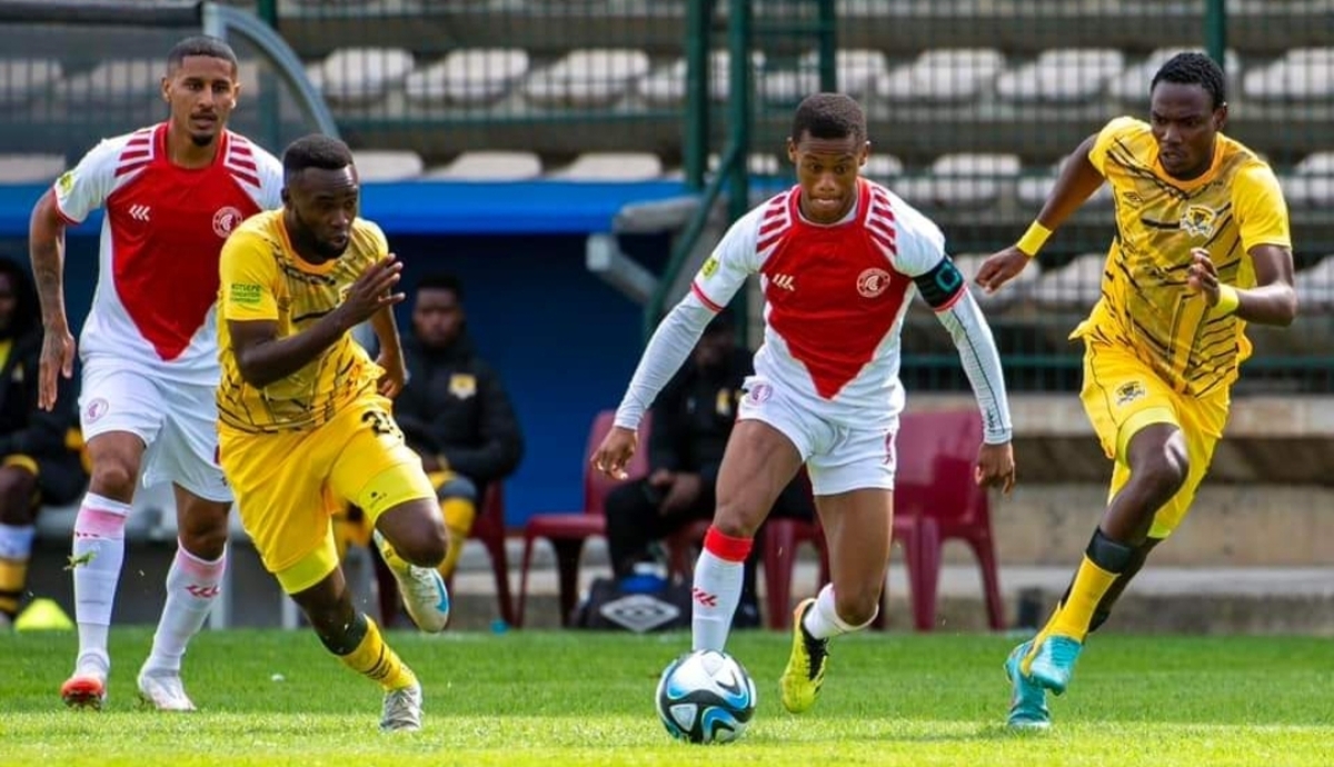 Asanele Velebayi in action for Cape Town Spurs against Black Leopards.