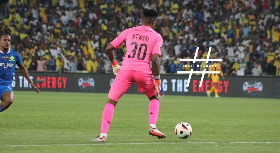 Fiacre Ntwari in action for Kaizer Chiefs