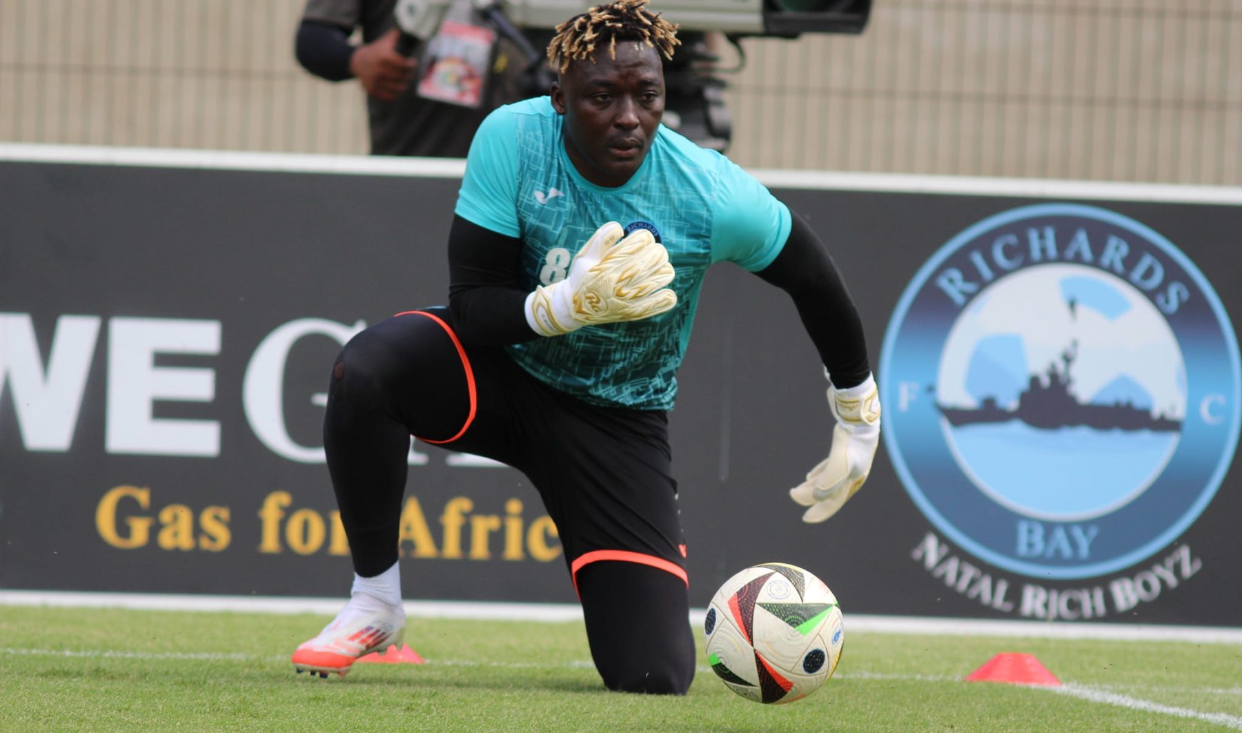 Ian Otieno during warm-ups at Richards Bay FC