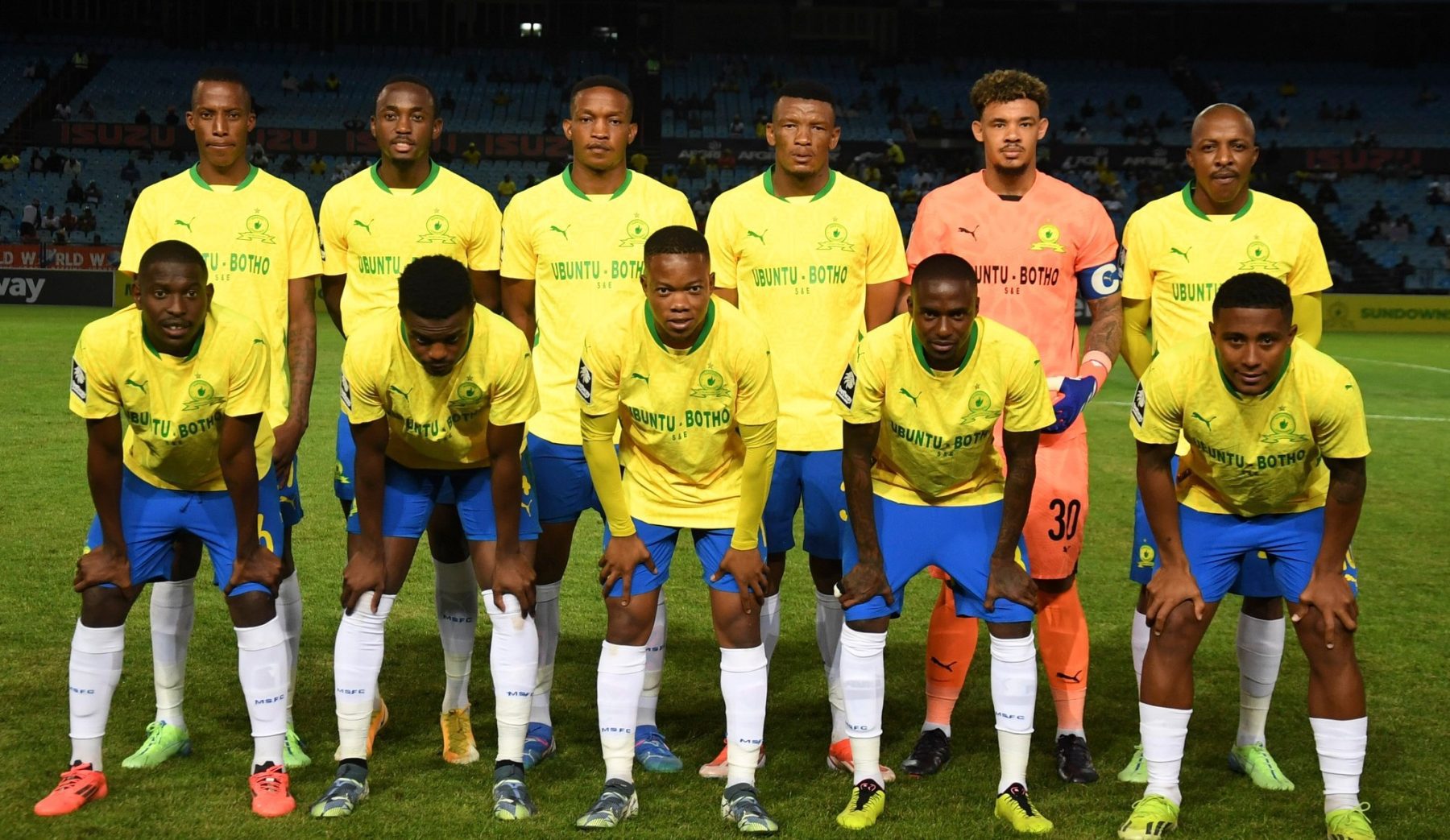 Mamelodi Sundowns line-up against Royal AM taking a photo before the match