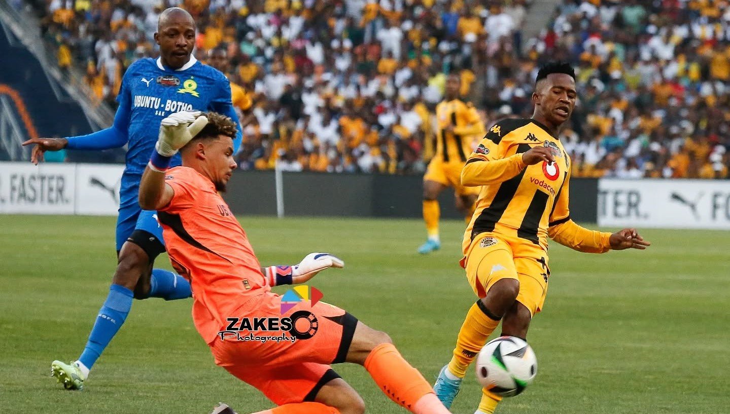 Mduduzi Shabalala in action for Kaizer Chiefs in the Carling Knockout Cup