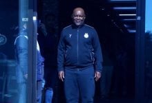 Pitso Mosimane at Esteghlal FC training