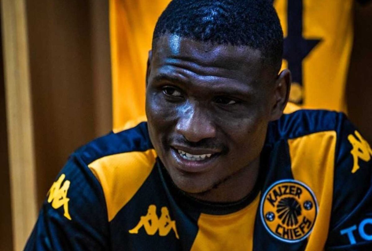 Thatayaone Ditlhokwe of Kaizer Chiefs in the changing room