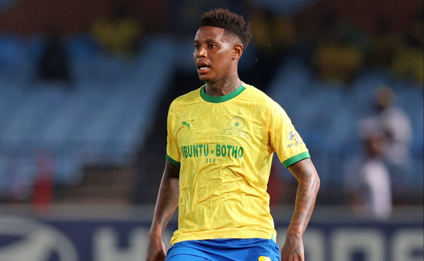 Former Mamelodi Sundowns star Bongani Zungu in action