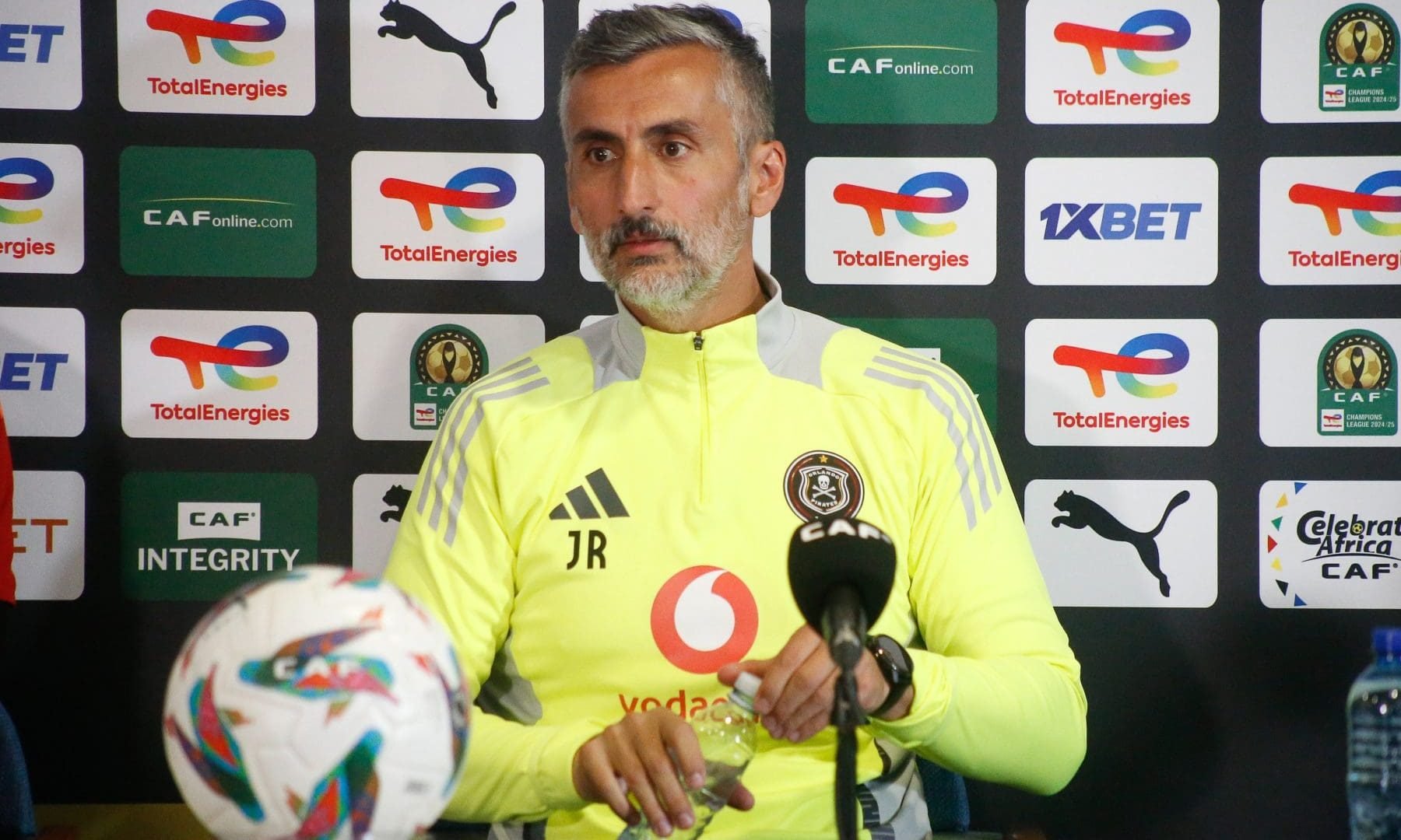 Jose Riveiro of Orlando Pirates addressing the media 