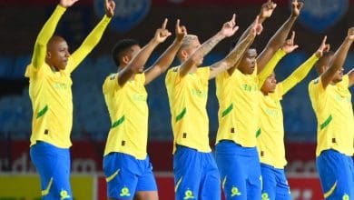 Teko Modise's former team Mamelodi Sundowns players before a match