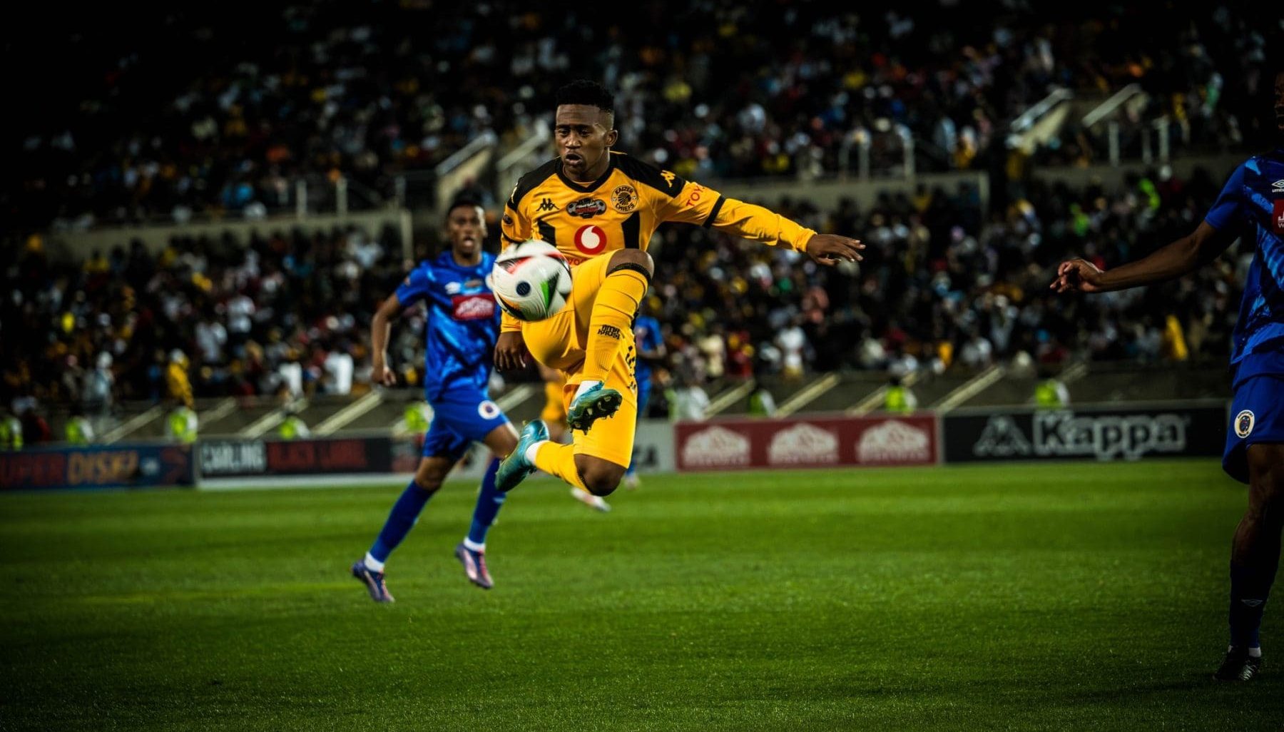 Kaizer Chiefs star Mduduzi Shabalala in action