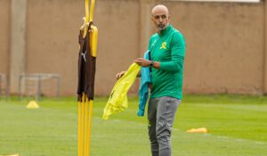 Miguel Cardoso during Mamelodi Sundowns training
