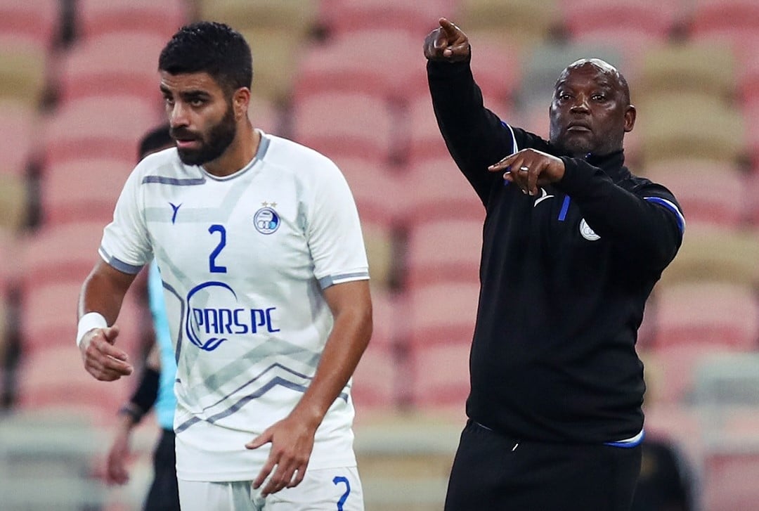 Pitso Mosimane on the sidelines giving instructions during Esteghlal FC match