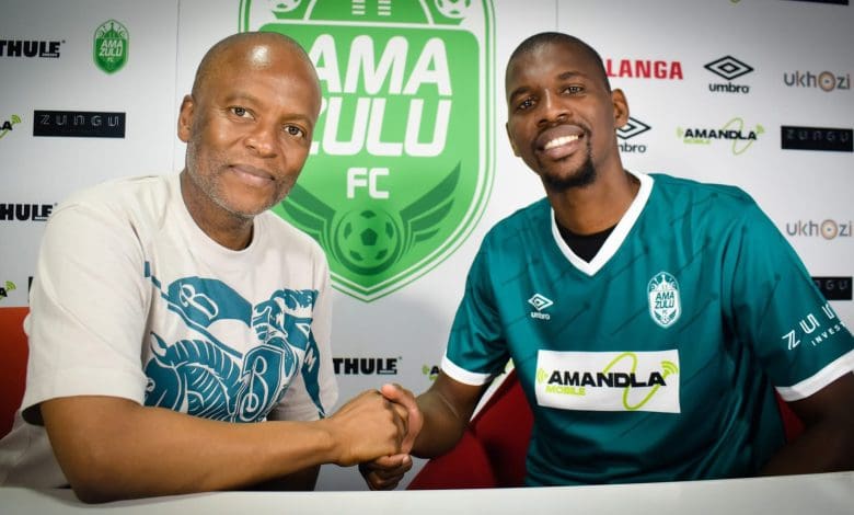 AmaZulu FC president Sandile Zungu welcoming new signing Sandile Mthethwa