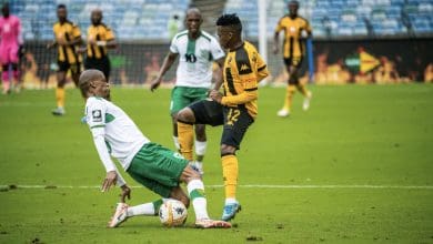 Kaizer Chiefs’ Mduduzi Shabalala and Golden Arrows’ Gladwin Shitolo in the league match