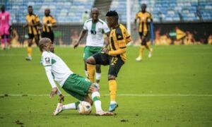 Kaizer Chiefs’ Mduduzi Shabalala and Golden Arrows’ Gladwin Shitolo in the league match