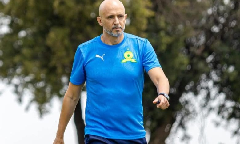 Miguel Cardoso during Mamelodi Sundowns training