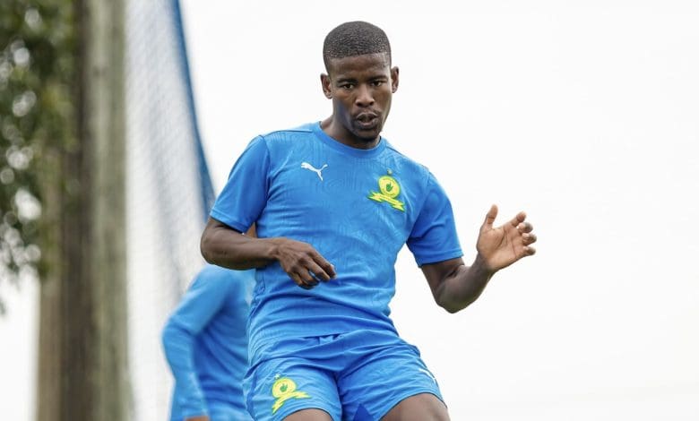 Mamelodi Sundowns attacker Neo Maema in training