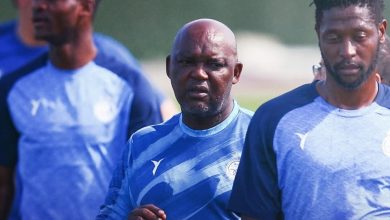 Esteghlal FC coach Pitso Mosimane during training