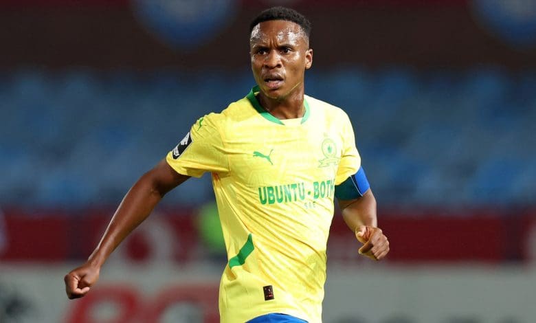 Themba Zwane in action for Mamelodi Sundowns in the Betway Premiership