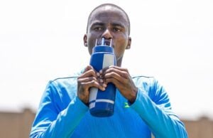 Kaizer Chiefs target Thembinkosi Lorch of Mamelodi Sundowns at training drinking water