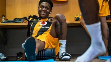 Mfundo Vilakazi of Kaizer Chiefs with his teammates at the changing rooms