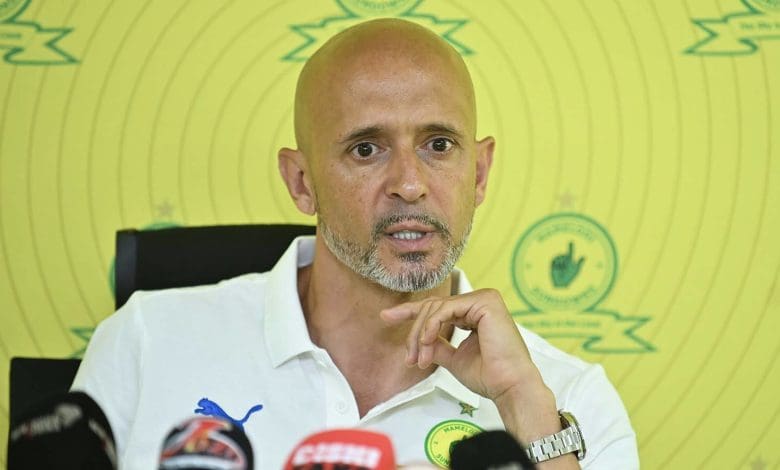 Mamelodi Sundowns coach Miguel Cardoso speaking in the press conference