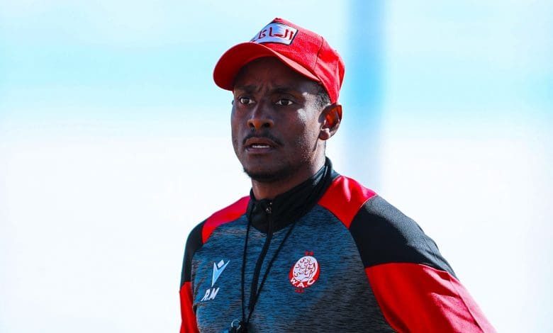 Rulani Mokwena in Wydad Casablanca training