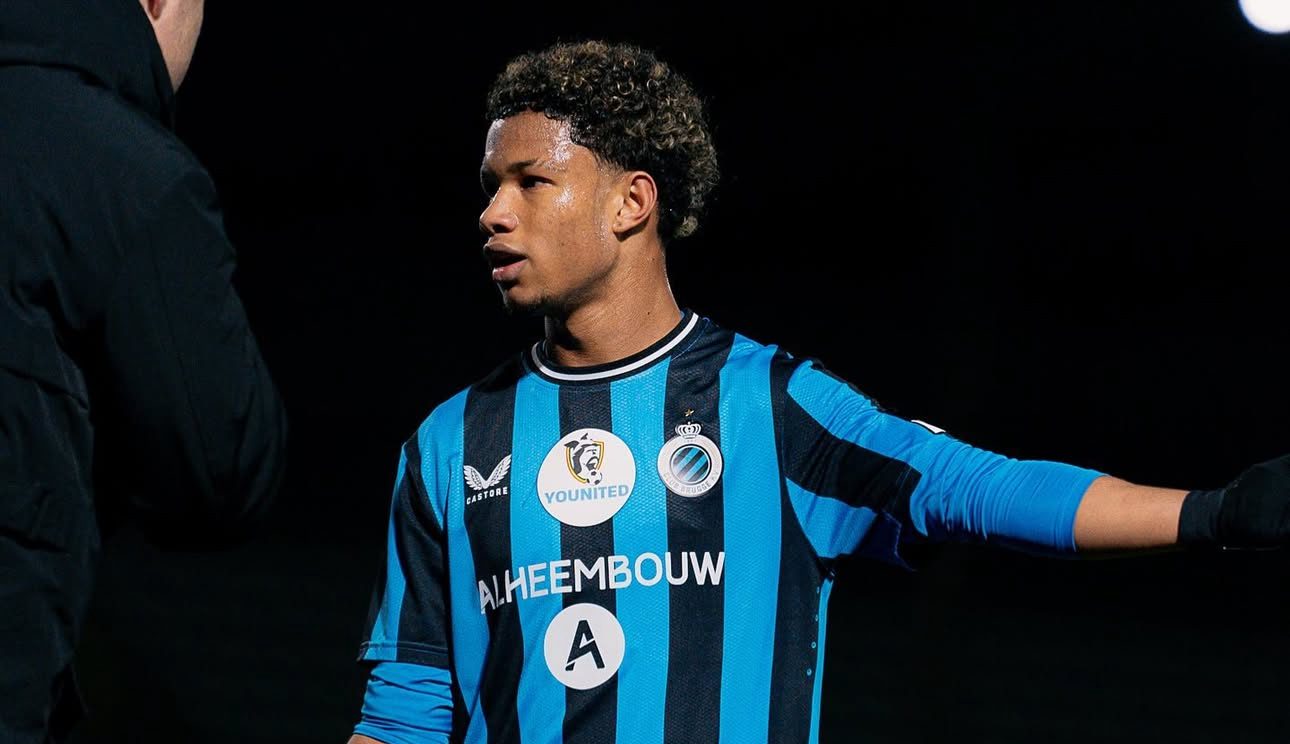 Shandre Campbell taking coach’s instructions at Club Brugge