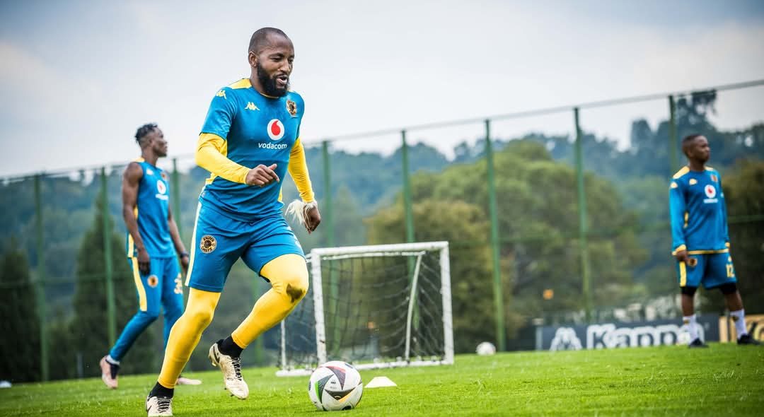 Sibongiseni Mthethwa of Kaizer Chiefs running during a training session