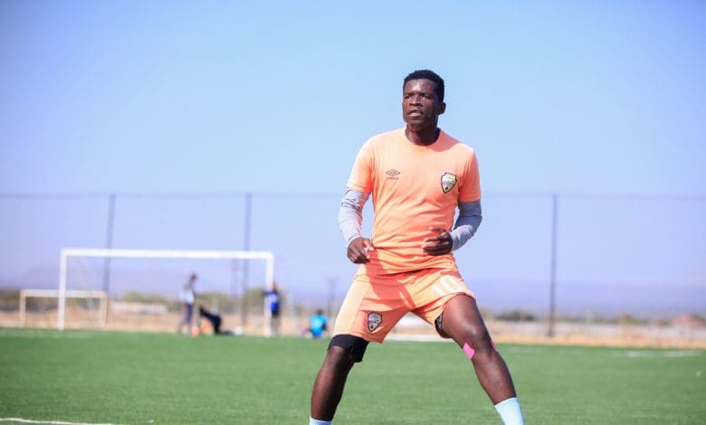 Sifiso Myeni during VTM FC training session