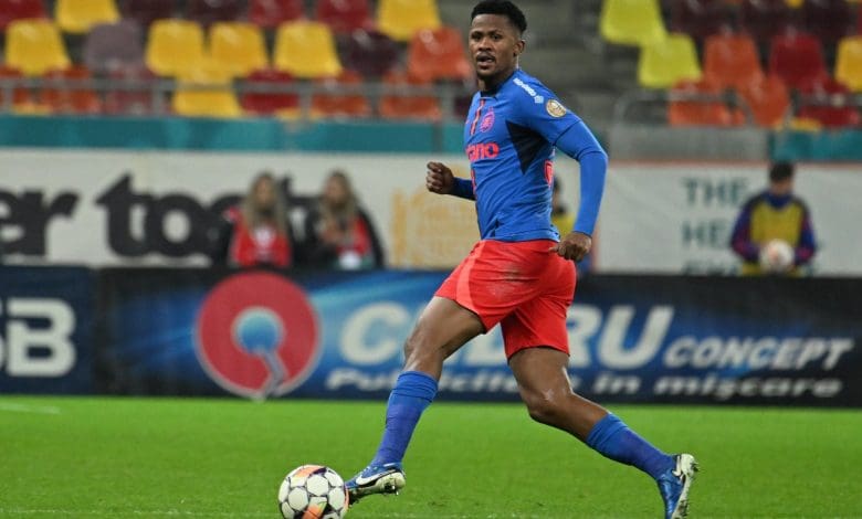 Siyabonga Ngezana in action for FCSB in the league