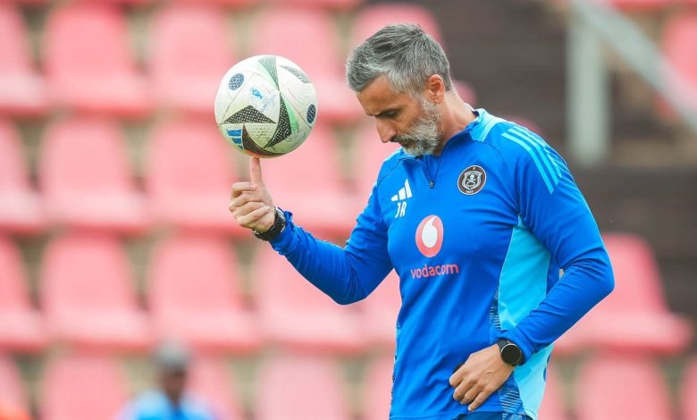 Ex-Orlando Pirates midfielder has shared his thoughts on title race prospects.