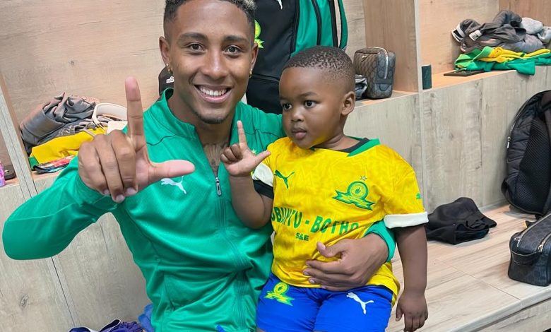 Mamelodi Sundowns star Lucas Ribeiro with a fan