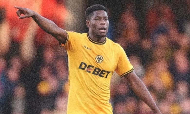 Marshall Munetsi in action for Wolverhampton Wanderers