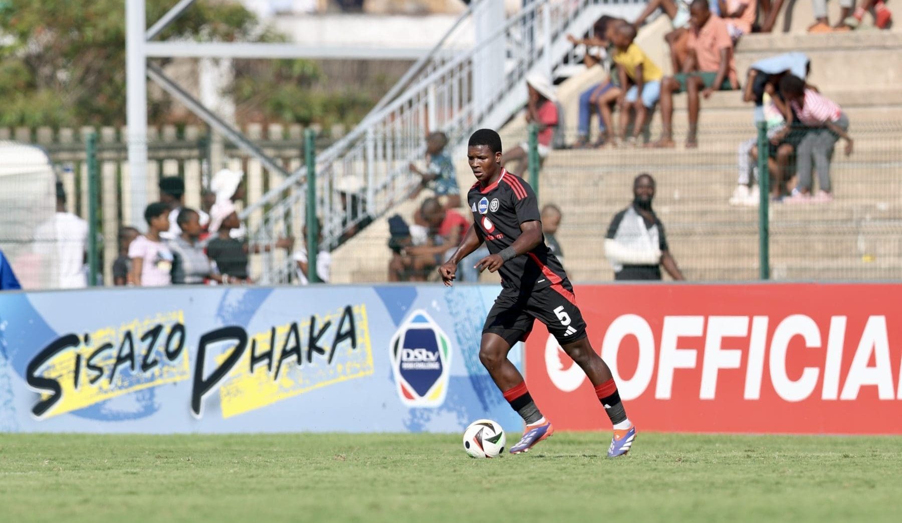 Mbekezeli Mbokazi in action for Orlando Pirates in the DStv Diski Challenge