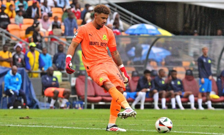 Ronwen Williams of Mamelodi Sundowns in action