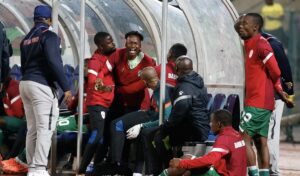 Katlego Otladisa and Keletso Makgalwa caught on Camera having a heated exchange during their game against Mamelodi Sundowns