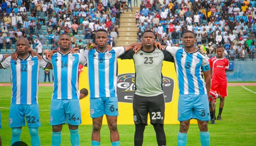 Thatayaone Ditlhokwe with Botswana national team