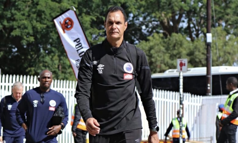 Andre Arendse arriving at the stadium alongside his technical staff members.