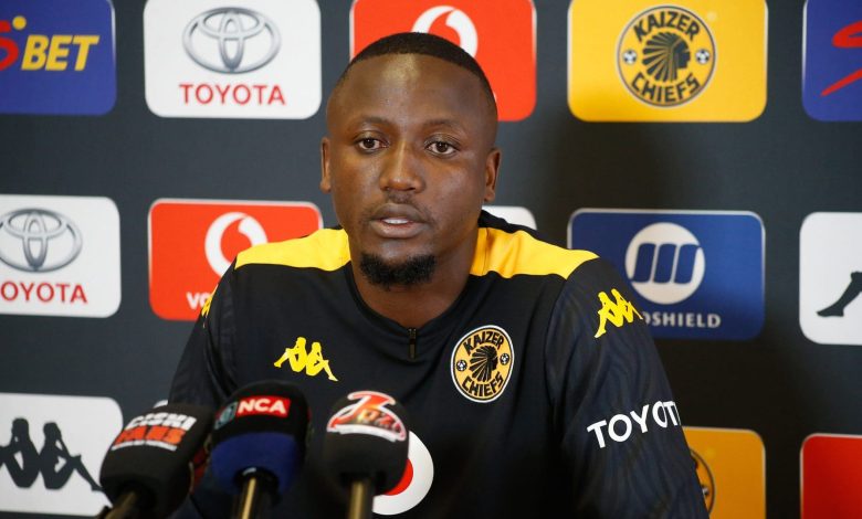 Kaizer Chiefs goalkeeper Bruce Bvuma speaking to the media