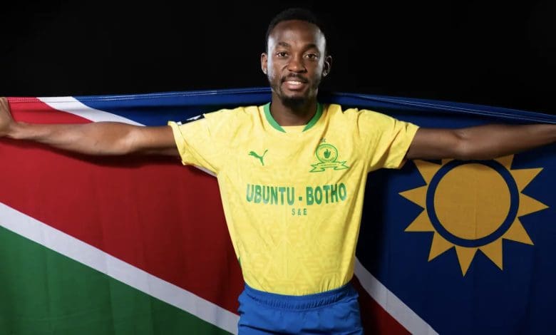 Mamelodi Sundowns striker Peter Shalulile displays a Namibian Flag.
