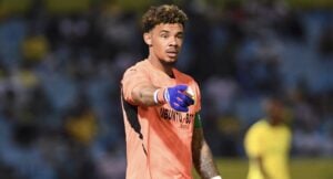 Mamelodi Sundowns goalkeeper Ronwen Williams giving instructions