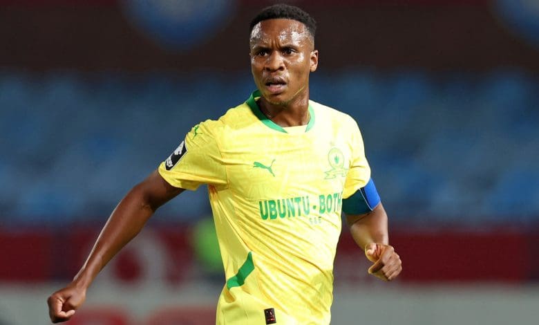 Themba Zwane in action for Mamelodi Sundowns
