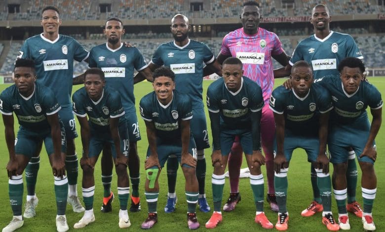 AmaZulu FC players taking a team picture ahead of the match