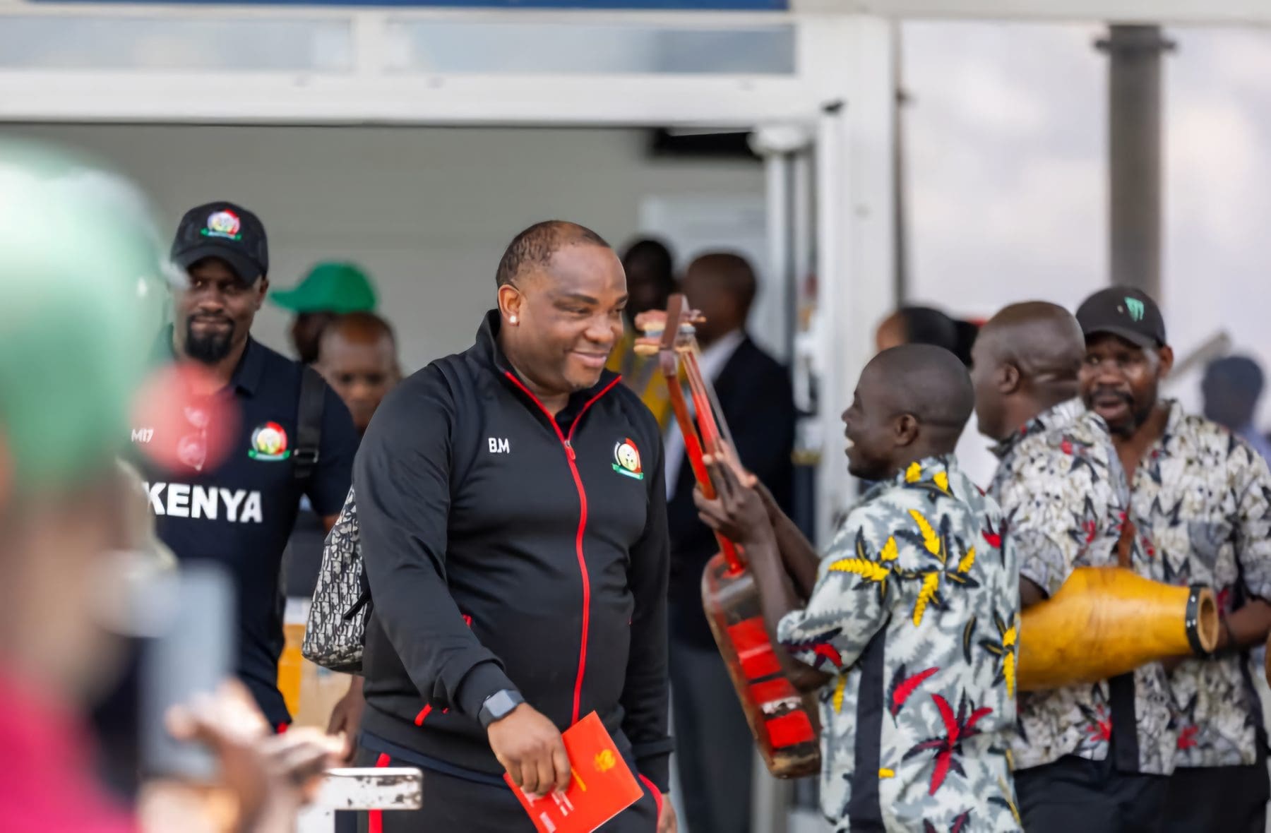 Benni McCarthy arriving at the airport in Kenya with the national team 