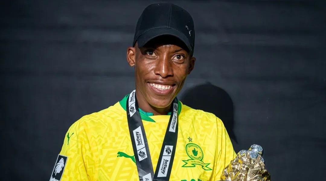 Devine Lunga at Mamelodi Sundowns