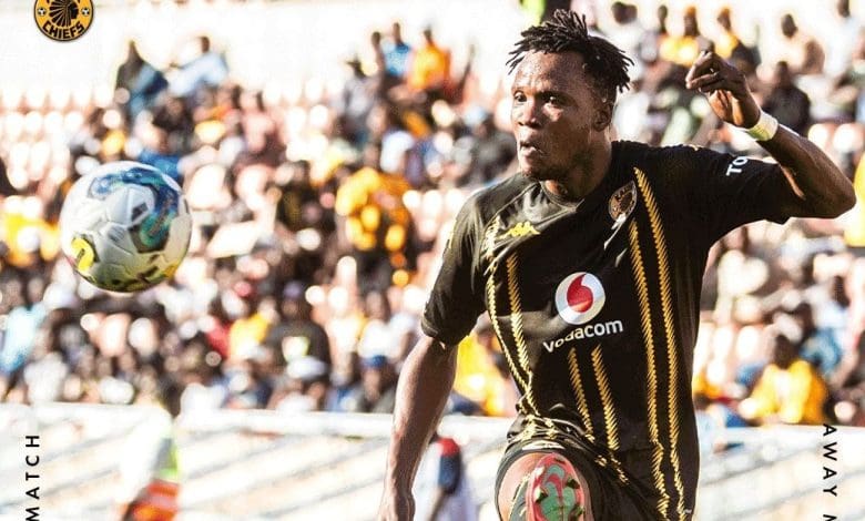 Glody Lilepo in action for Kaizer Chiefs