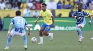 Mamelodi Sundowns striker Lucas Ribeiro on the ball against Pyramids