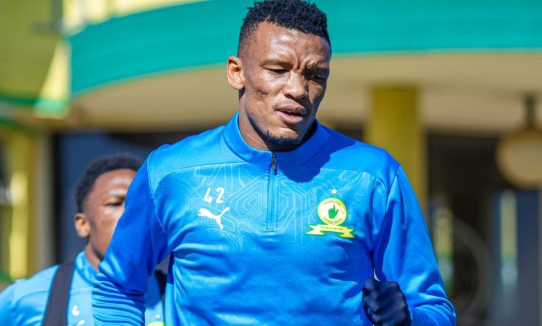 Mamelodi Sundowns defender Mothobi Mvala at training